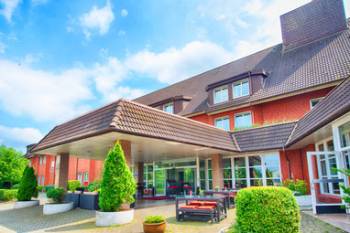 Außenansicht Leonardo Hotel Stillhorm